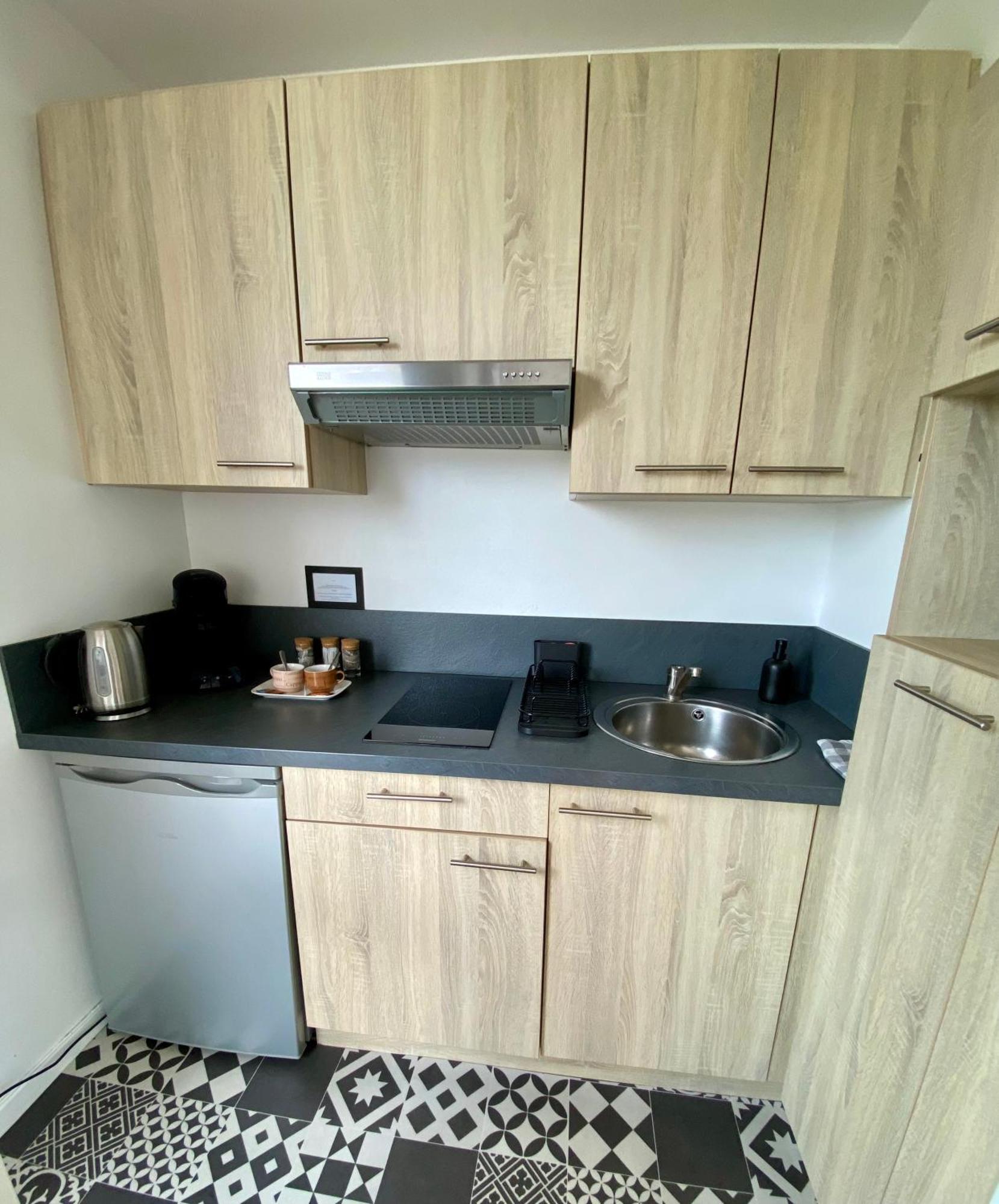Superbe Appartement Confortable, Proche Centre Ville Rennes Luaran gambar
